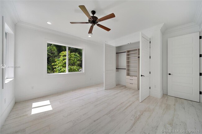 Building Photo - 2 Flamingo Hammock Rd