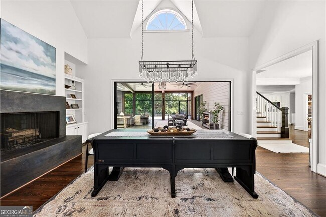 Building Photo - 3669 Cochise Dr SE