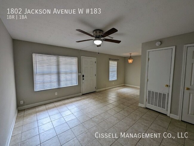 Building Photo - 1802 Jackson Ave W