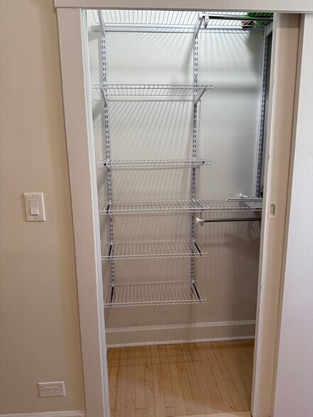 Closet - 6220 N Magnolia Ave