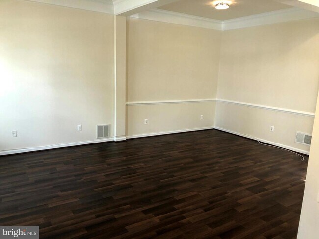 Building Photo - 43533 Mink Meadows St
