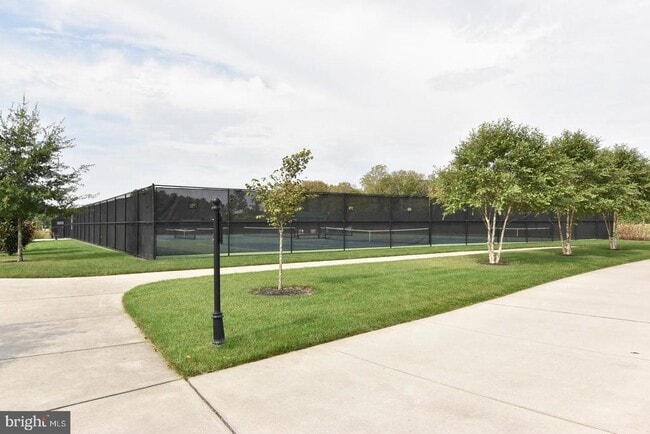 Building Photo - 20560 Charlotte Blvd