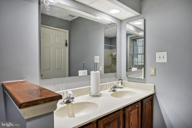 Building Photo - 12204 Eagles Nest Ct