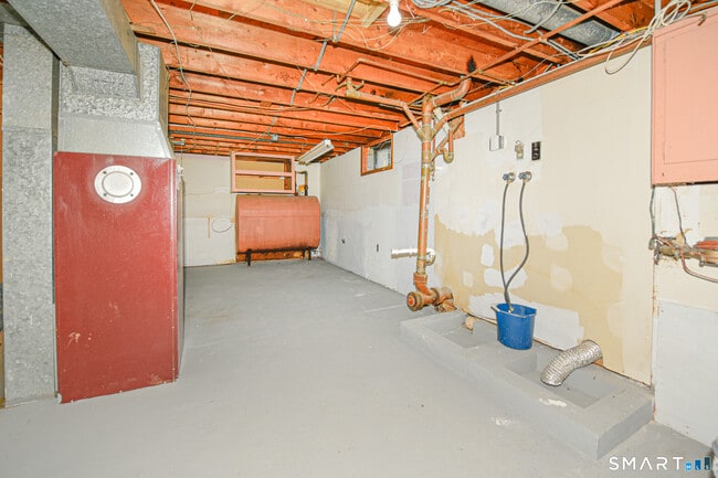 Building Photo - 90 Mary Ellen Dr