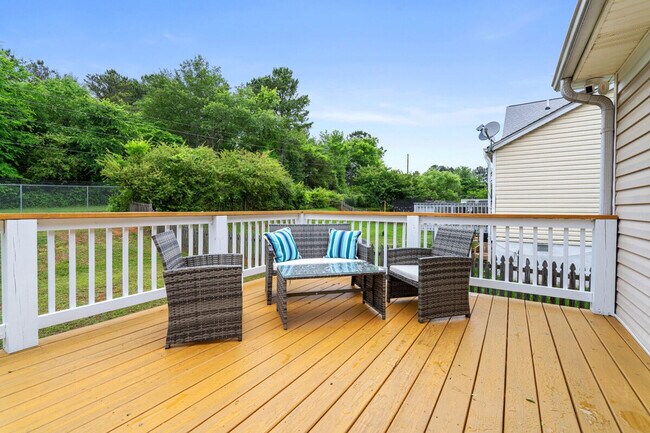 Building Photo - 13 Huntcliff Dr