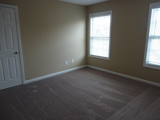 Building Photo - 323 Vinings Vintage Cir