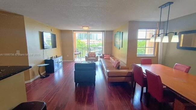 Building Photo - 19999 E Country Club Dr