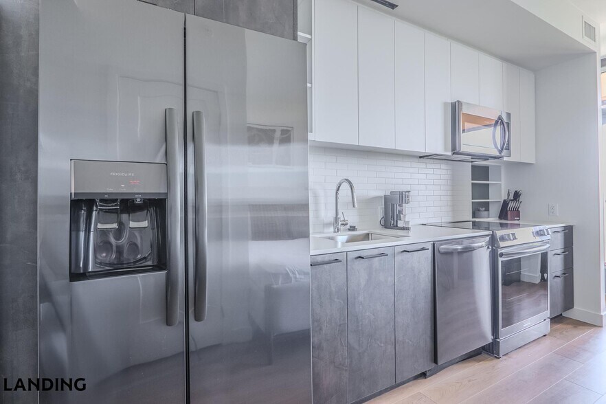 Building Photo - 632 Howard Rd SE