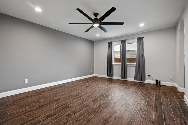 Building Photo - 5143 Ganymede Dr
