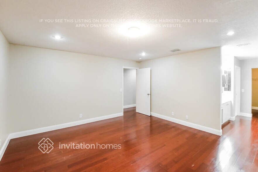 Building Photo - 80 NW 110th Terrace