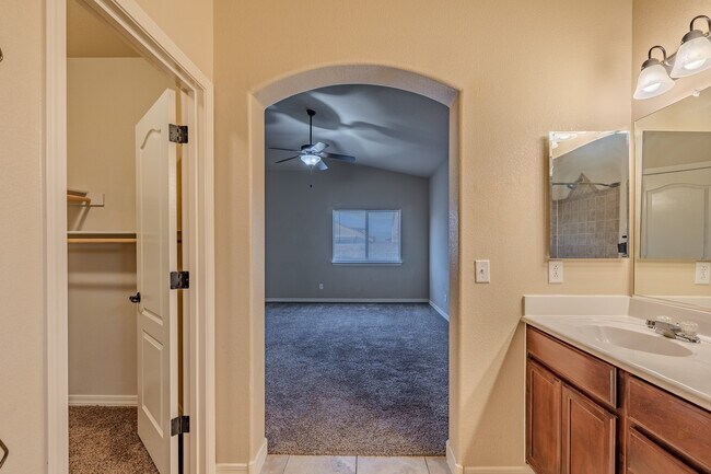 Building Photo - 14381 Alma Point Dr