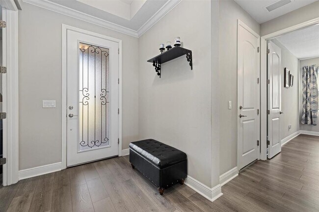 Building Photo - 2028 Woodleaf Hammock Ct