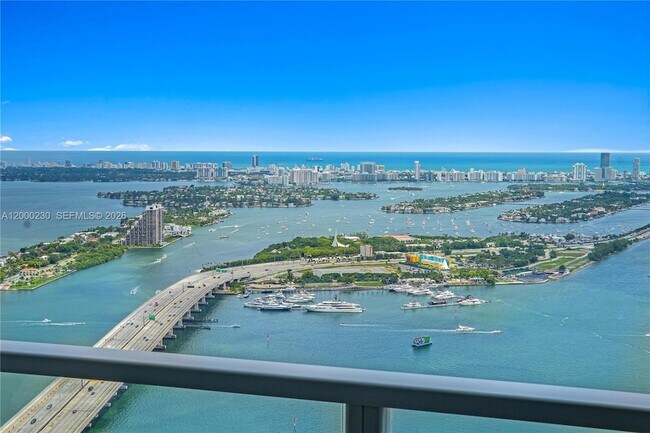 Building Photo - 1100 Biscayne Blvd