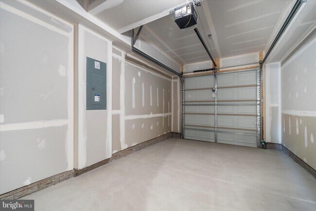 Building Photo - 42530 Invergordon Ter