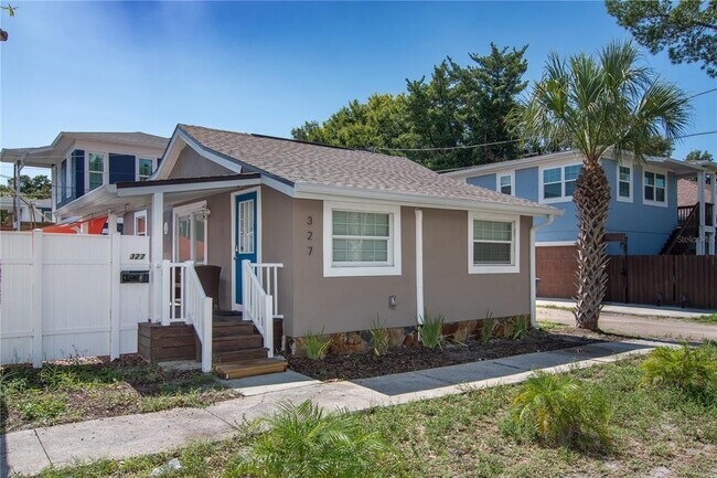 Building Photo - 327 25th St S