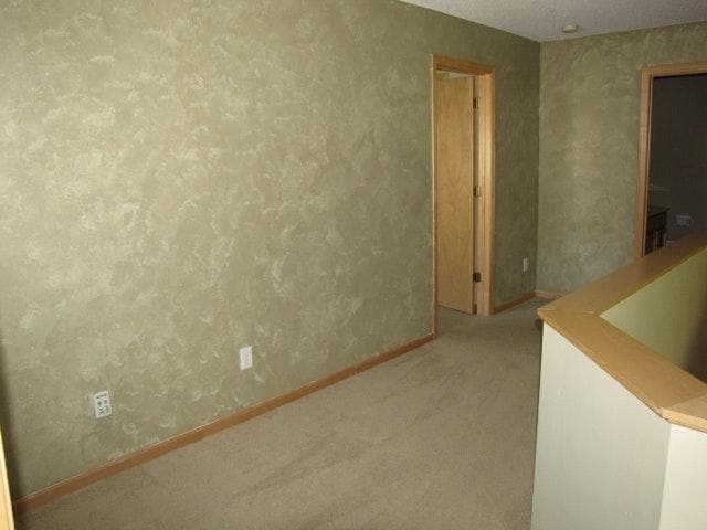 Building Photo - End Unit Town home *3Bedrm 2.5 Bath*Cottage Grove* Available July 1.