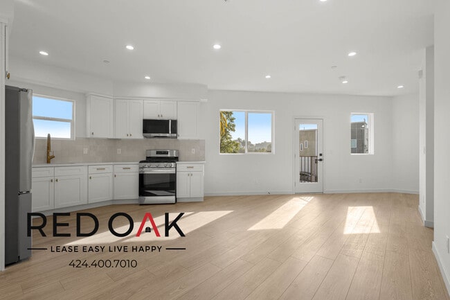 Building Photo - 415 N La Fayette Park Pl