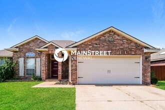 Building Photo - 3 Bedroom Pet-Friendly Home in Edmond, OK with Main Street Renewal