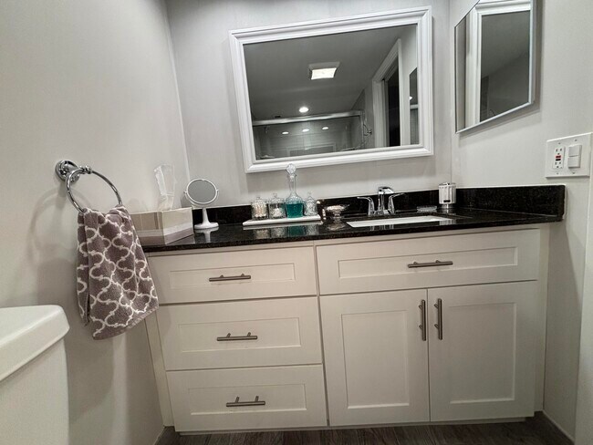 Building Photo - 2691 S Course Dr