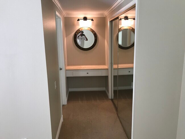 Building Photo - 7150 Scarborough Peak Dr