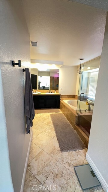 Building Photo - 30537 Longhorn Dr