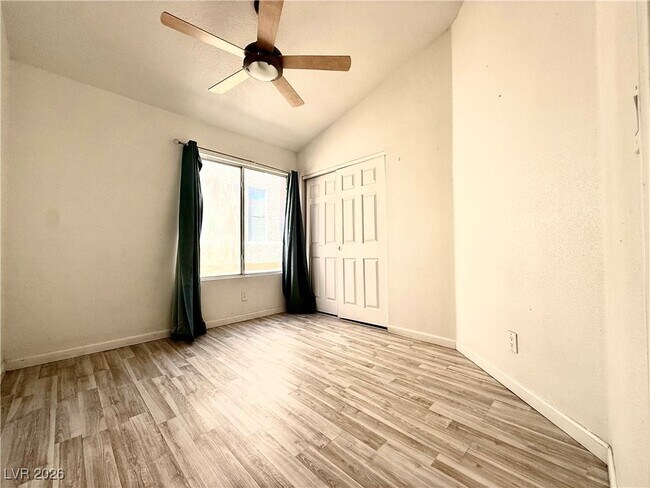 Building Photo - 6717 Silvery Ave