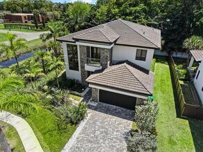 Building Photo - 12120 Rhino Oaks Dr