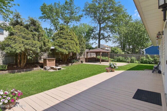 Building Photo - 15 Bristlecone Dr