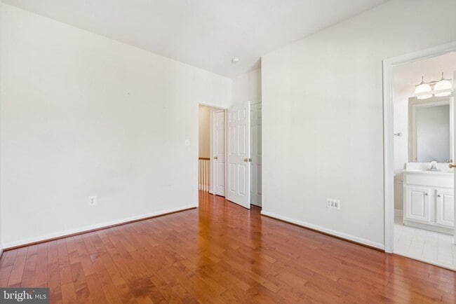 Building Photo - 11465 Log Ridge Dr