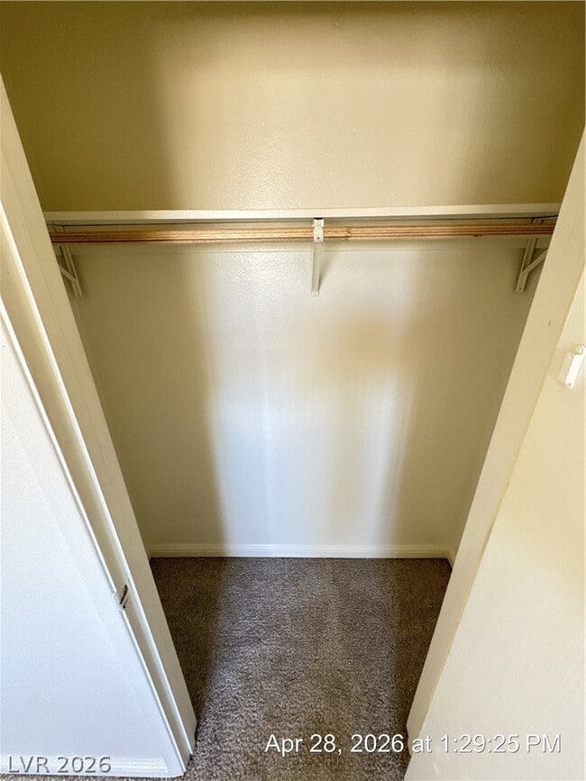 Building Photo - 210 S Mallard St