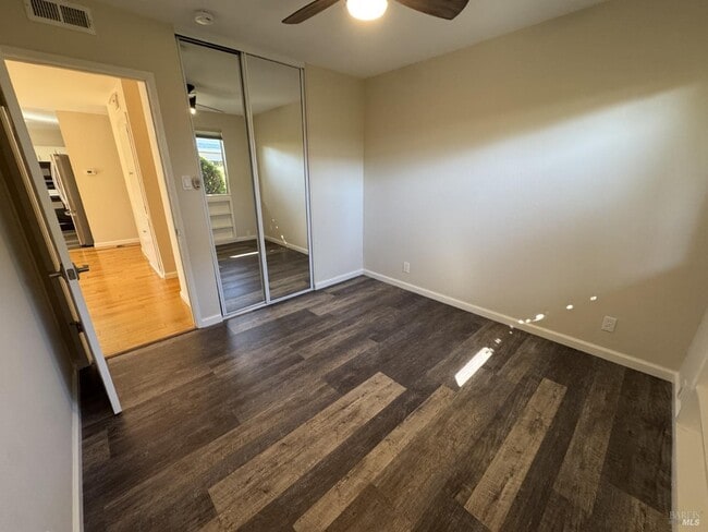 Building Photo - 1060 Los Gamos Rd