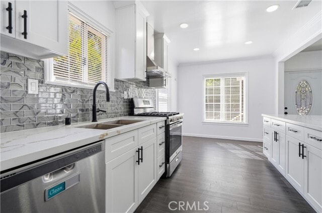 Building Photo - 8613 Higuera St