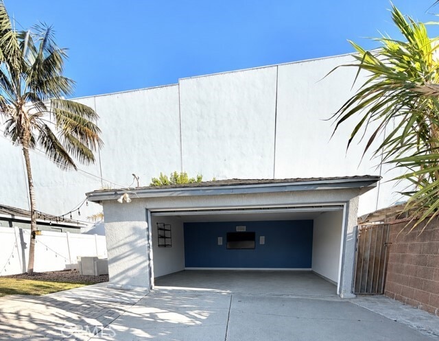 Building Photo - 3120 W 135th St