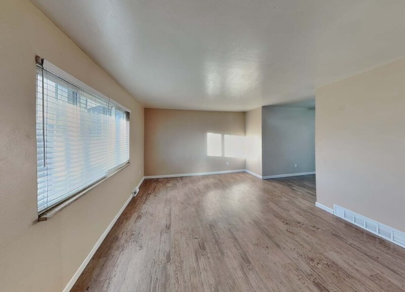 Building Photo - 9170 Lander St