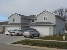 Building Photo - 1519 Springbrook Dr