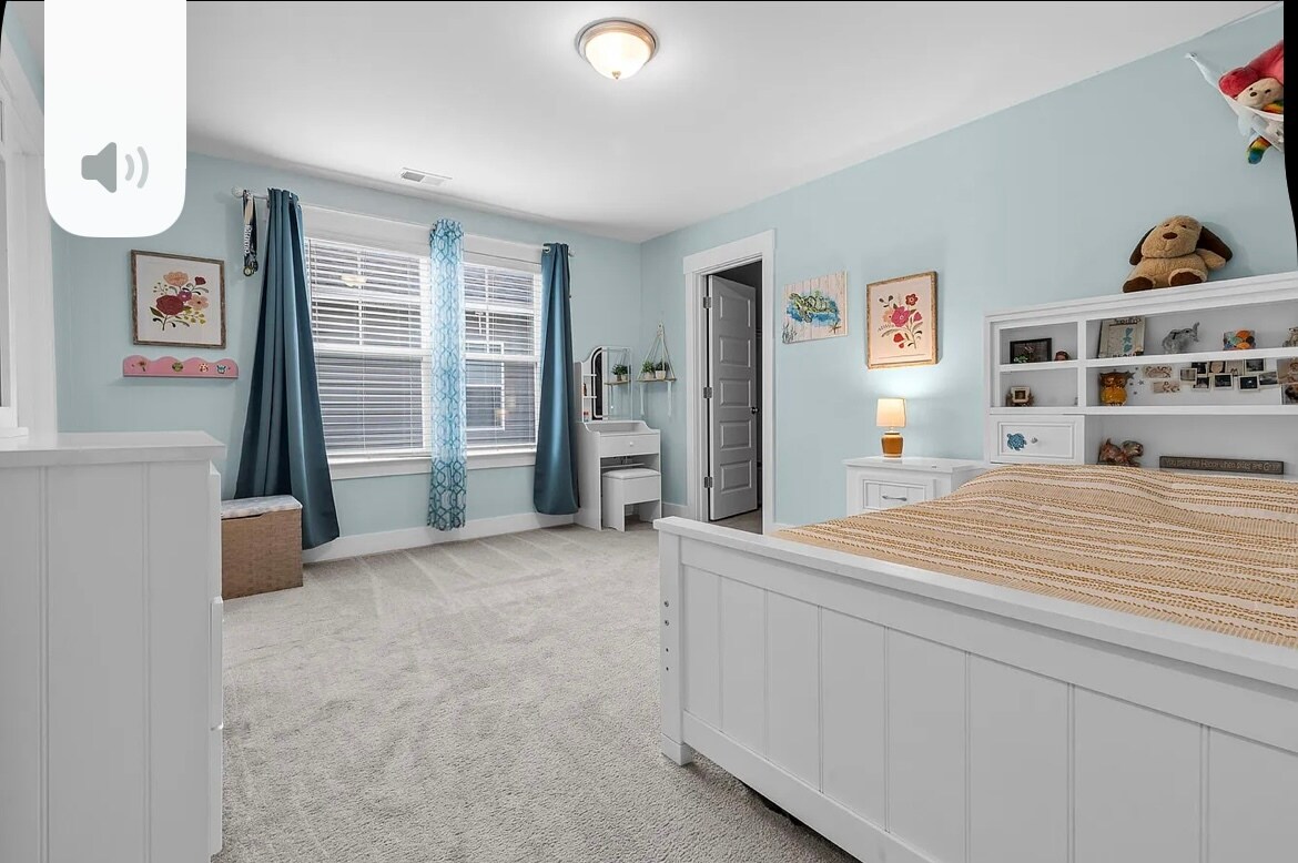 Building Photo - 256 Fiddleback Dr