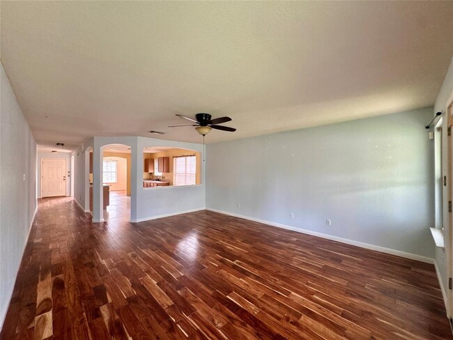 Building Photo - 3906 Haleys Way