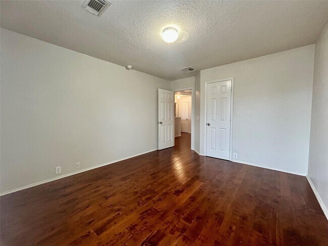 Building Photo - 14954 Sugar Peak Dr