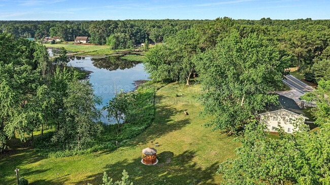 Building Photo - 1490 Carmil Dr