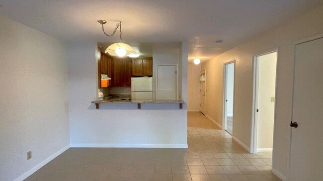 Building Photo - Pacheco Nice 2 bedroom 2 bath condo w/ com...