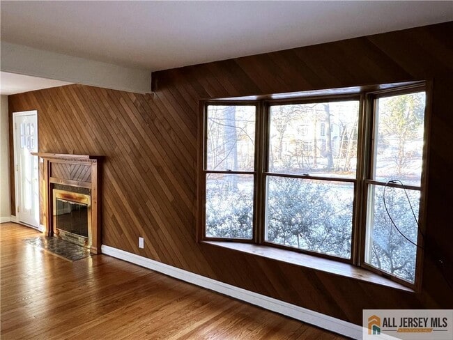 Building Photo - 11 Plainsboro Rd