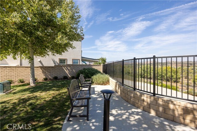 Building Photo - 24153 Paseo del Rancho Dr