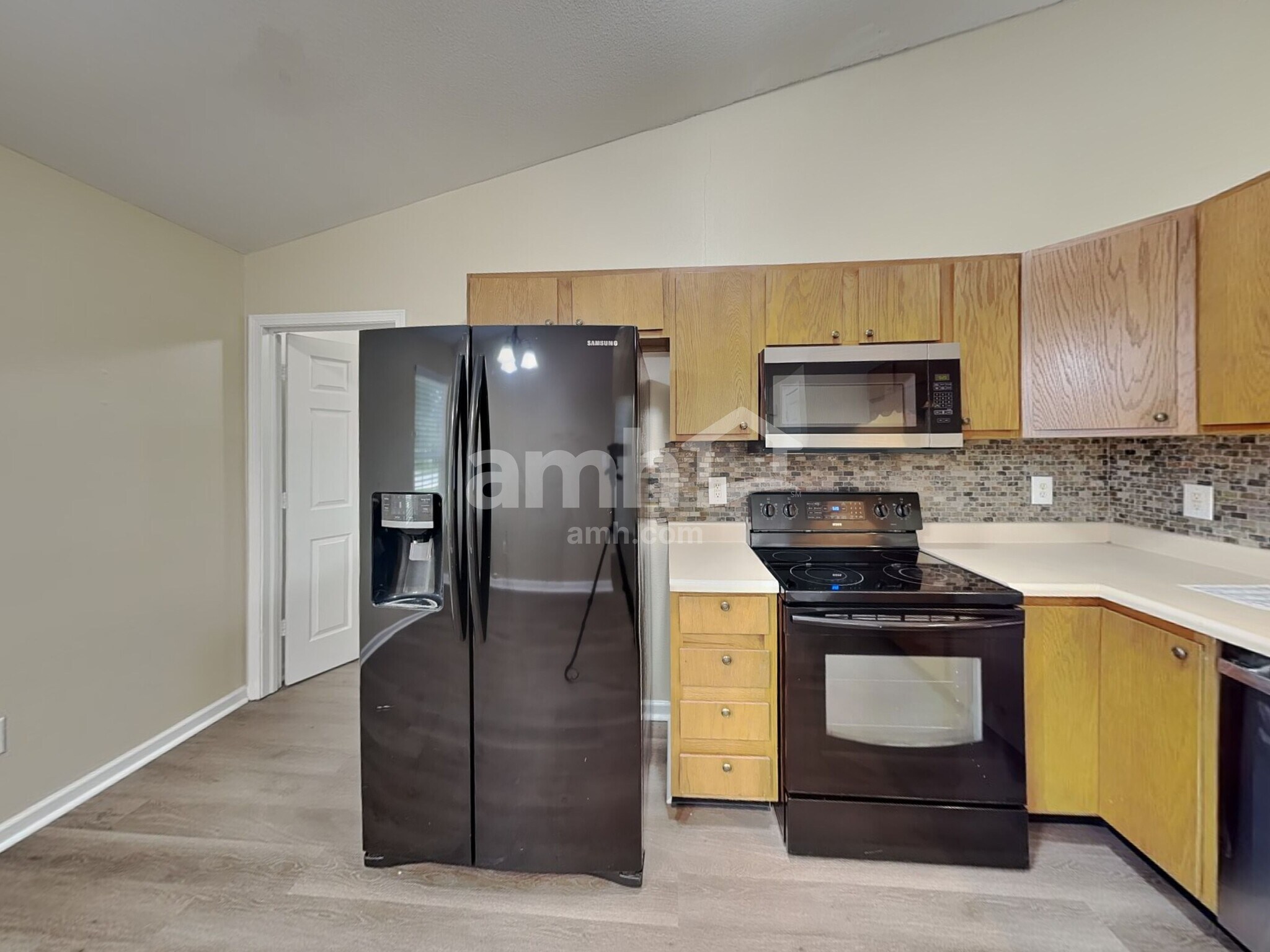 Building Photo - 2438 Pinebark Dr