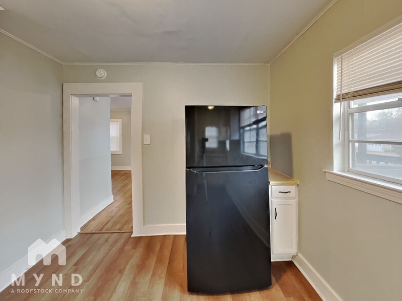 Building Photo - 536 Garst Dr