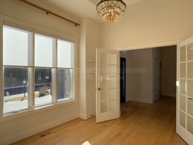 Building Photo - 14973 W 32nd Dr