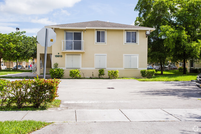 Building Photo - Hidden Grove Apartments