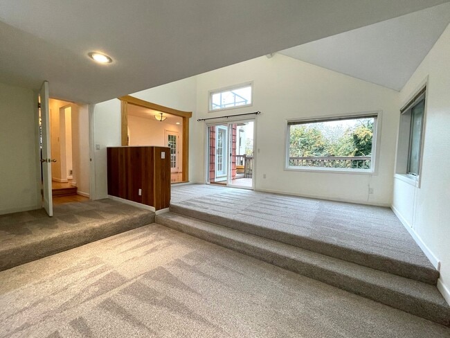 Building Photo - Portland Heights Home with Forest Views and Stunning Updates