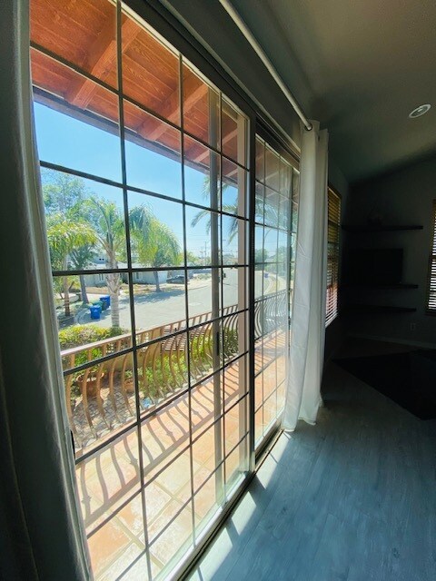 Building Photo - 4784 Mount Almagosa Dr