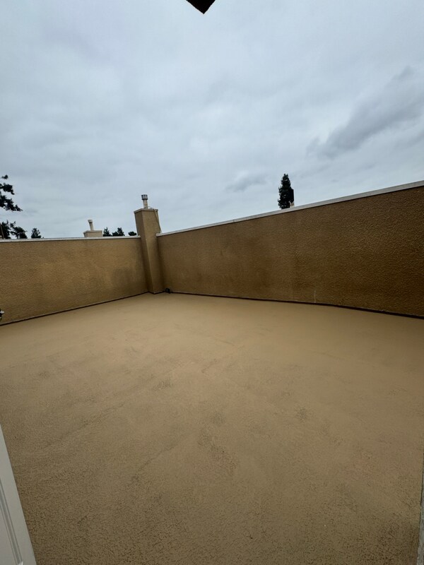 Building Photo - 13012 Riverside Dr