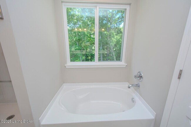 Building Photo - 17801 Bridle Run Dr